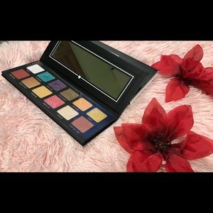 BOXY CHARMER Palette